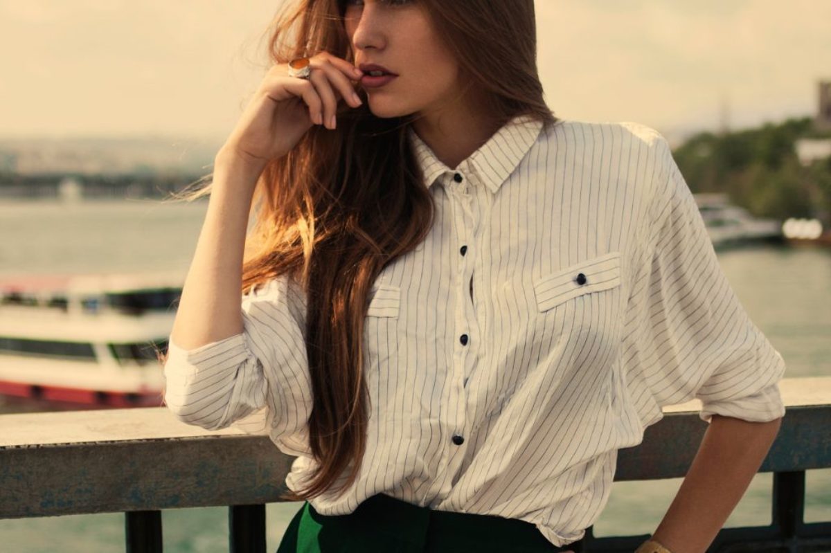 10 French Tips To Always Look Chic & Elegant 10 French Tips To Always Look Chic & Elegant